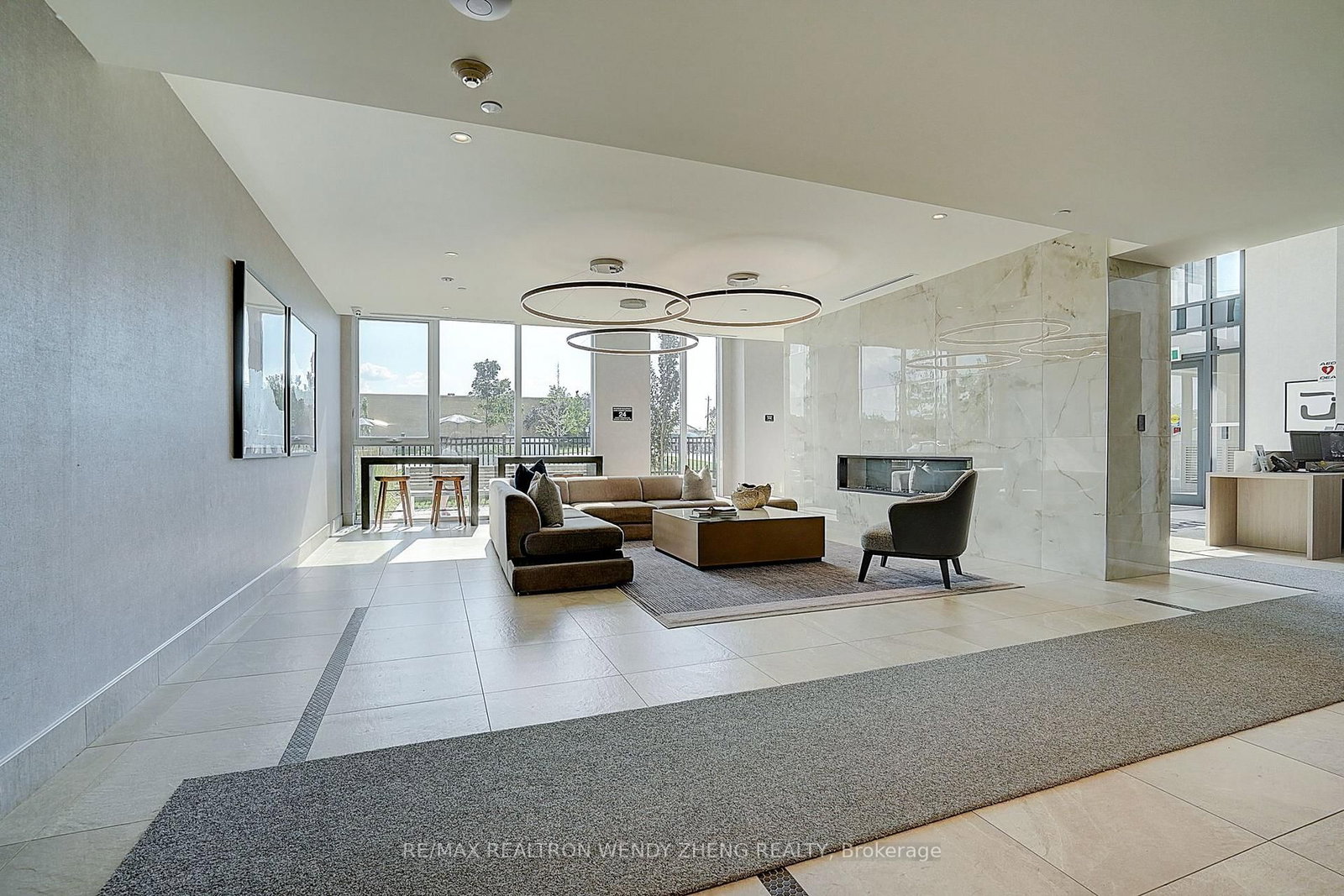 185 Deerfield Road • #1002 • Newmarket, ON photo 4
