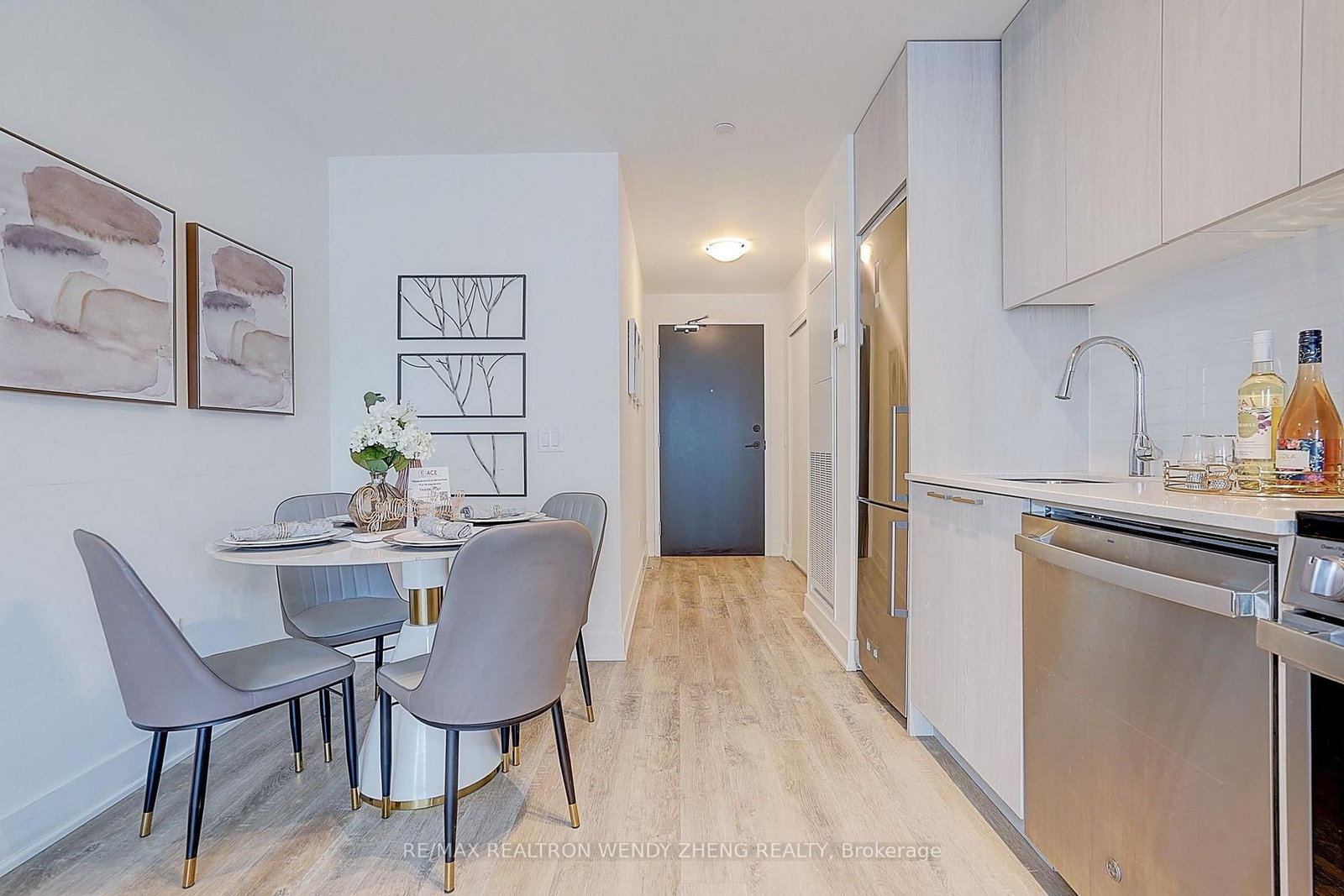 185 Deerfield Road • #1002 • Newmarket, ON photo 6