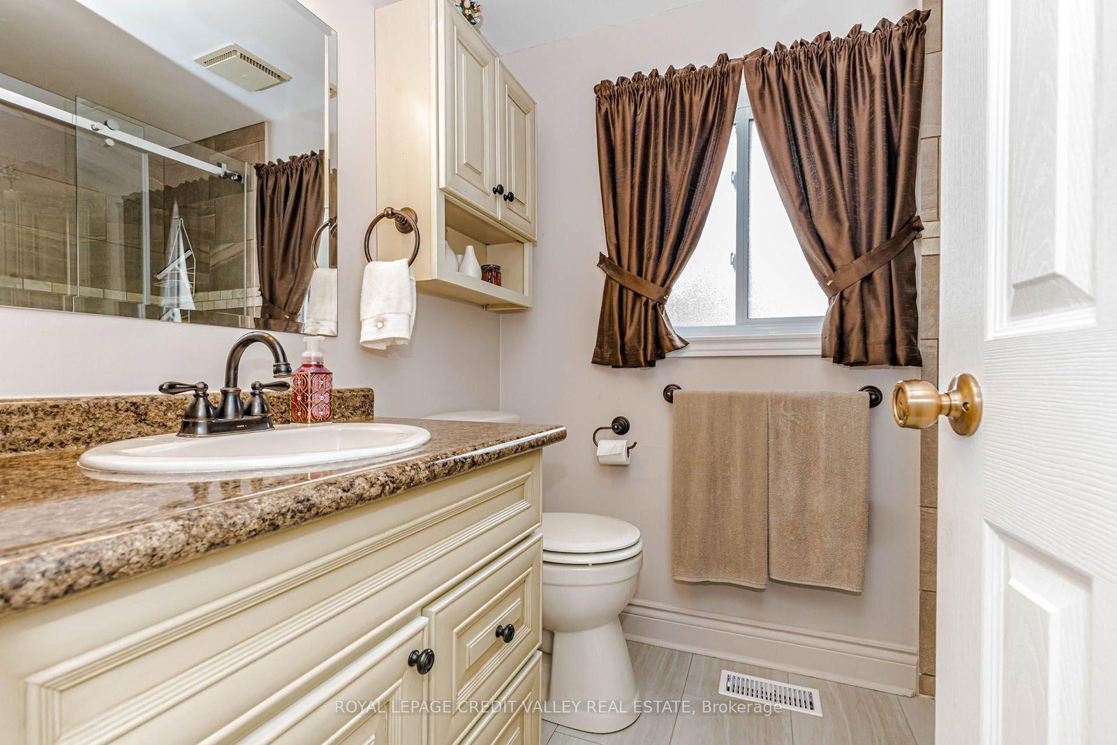 118 Tecumseth Pines Drive • New Tecumseth, ON photo 31
