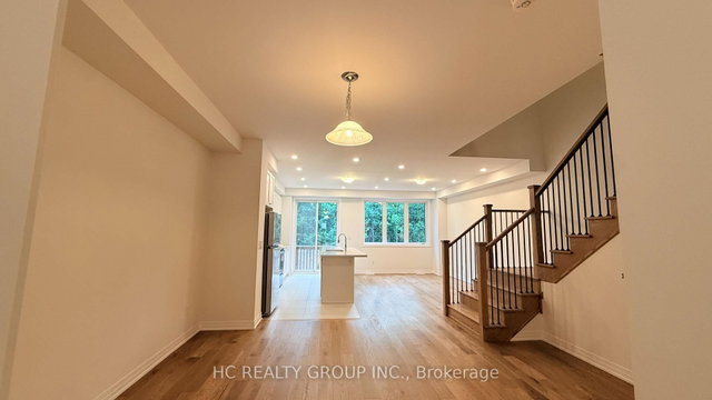 16 Anna Russell Way
