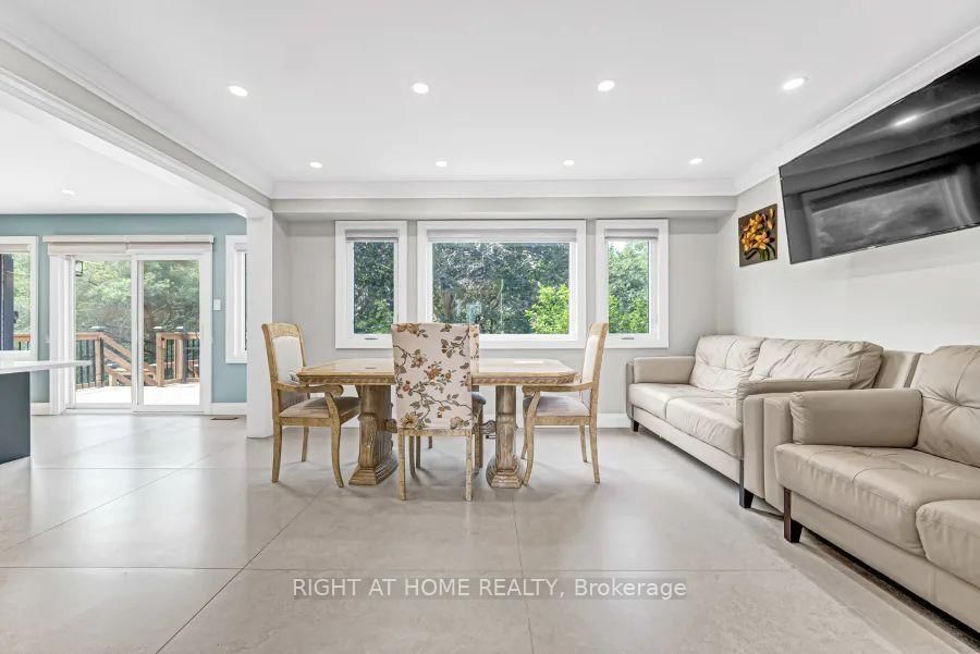 35 Harmony Hill Crescent • Richmond Hill, ON photo 18