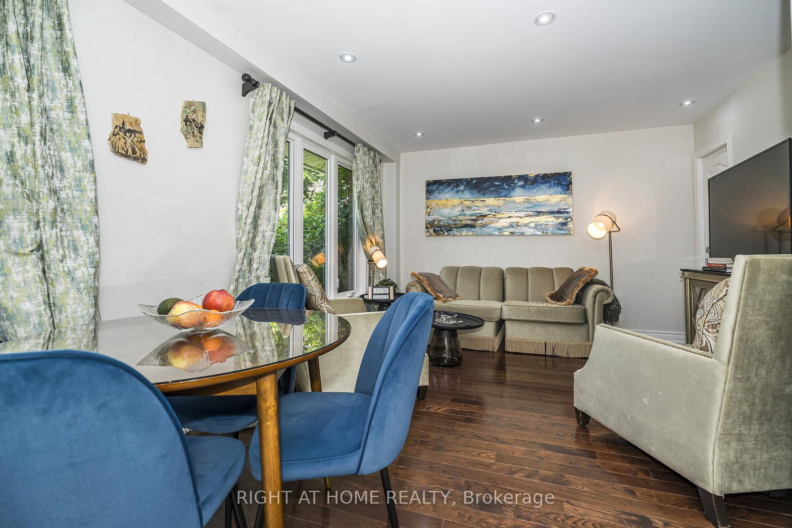 56 Penwick Crescent • Richmond Hill, ON photo 11