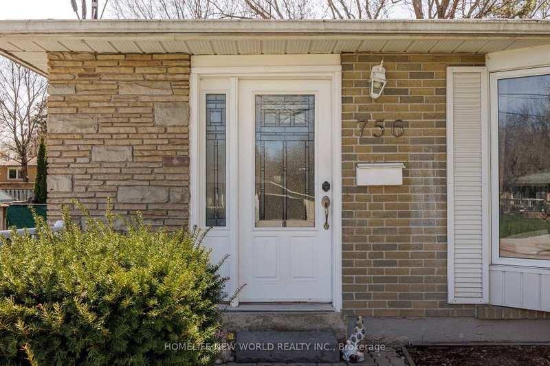 756 Elgin Street