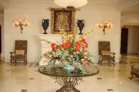 1616 - 9225 Jane St, Vaughan, L4K6L6 | Image 2