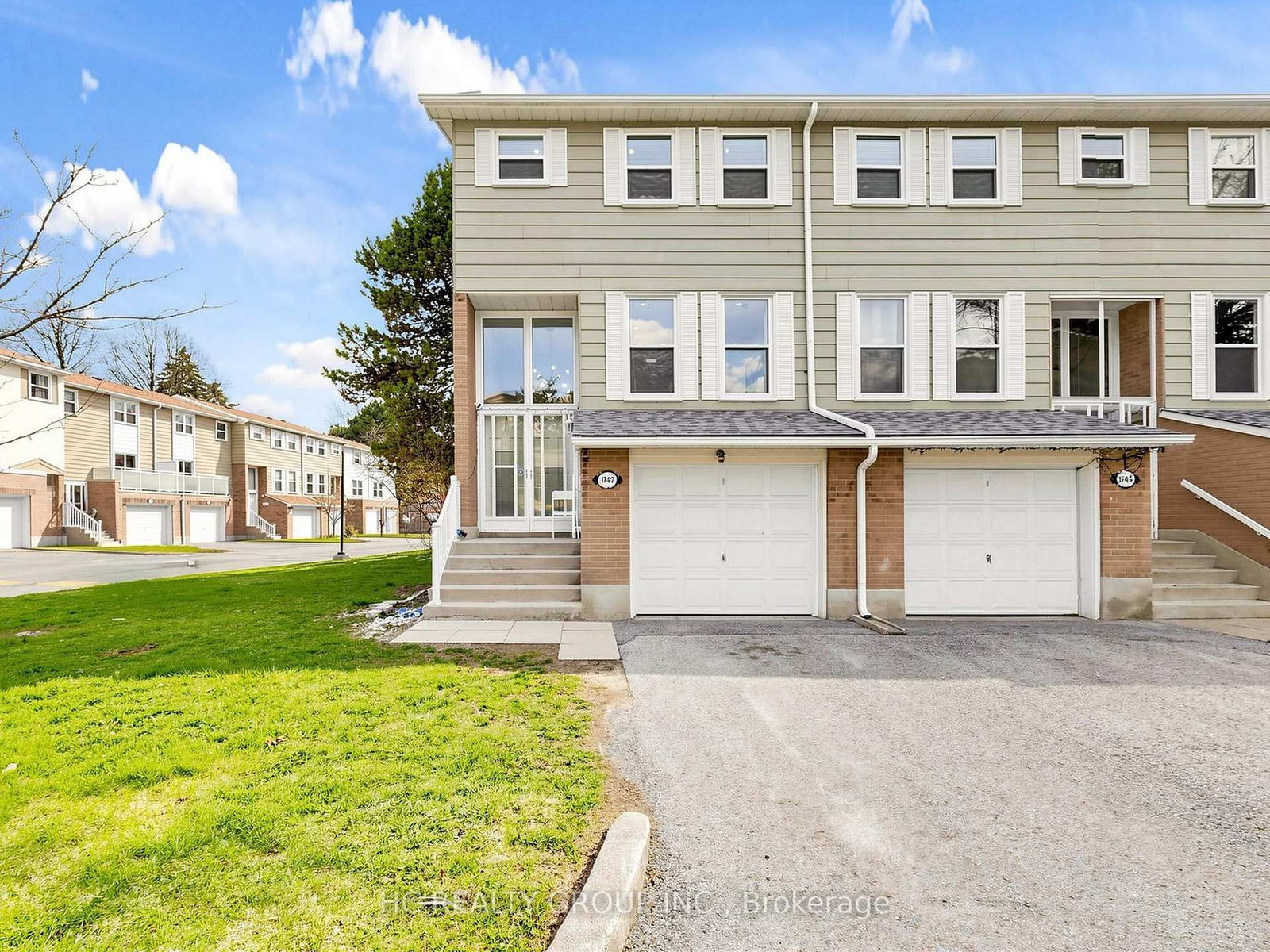 1742 John Street • #36 • Markham, ON photo 1