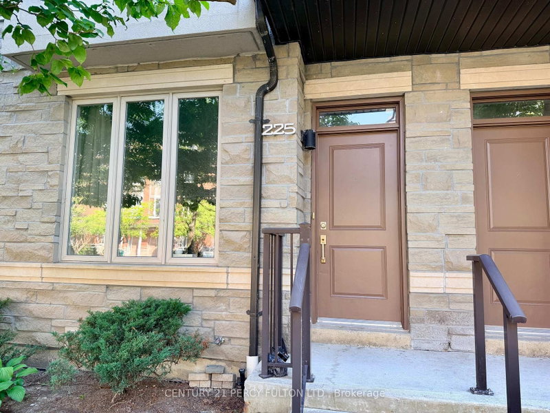 TH6 - 225 South Park Road