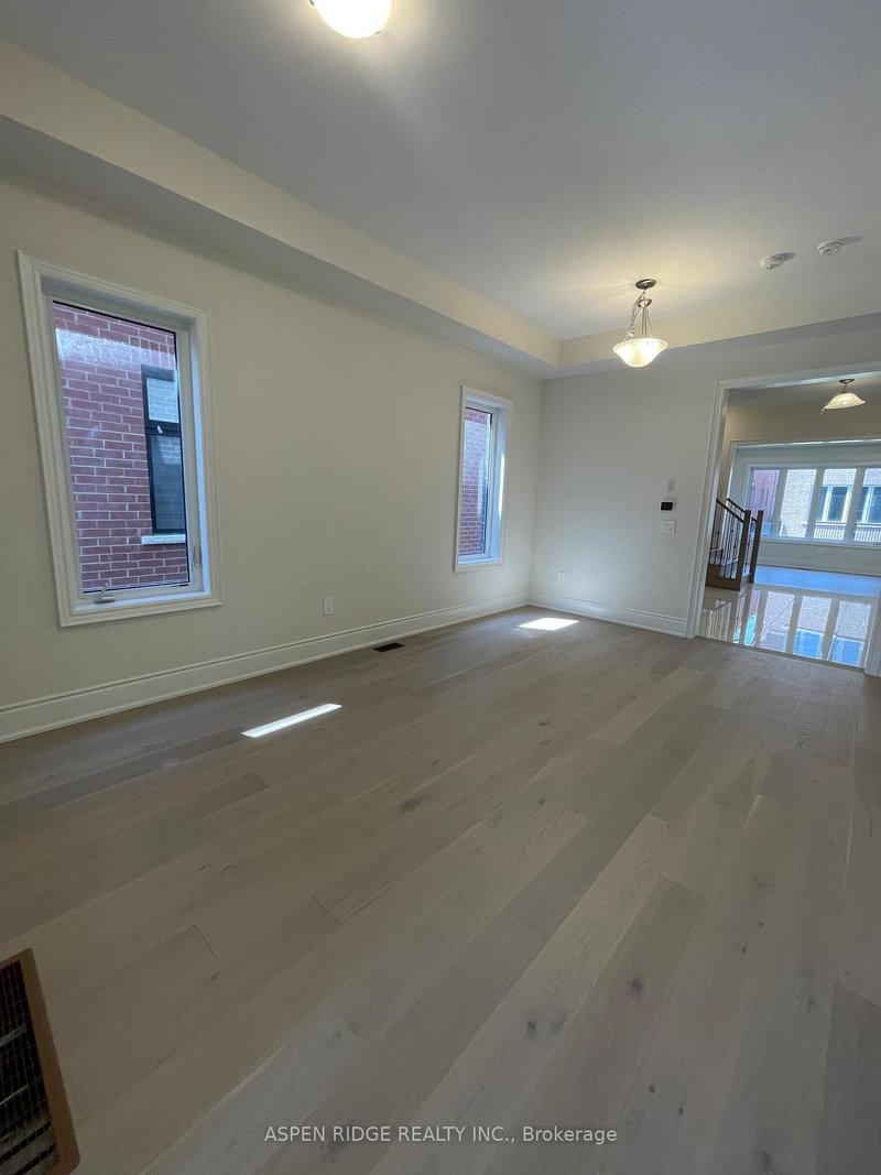 46 Lucy Pick Avenue
