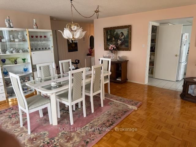 1110 - 7420 Bathurst Street
