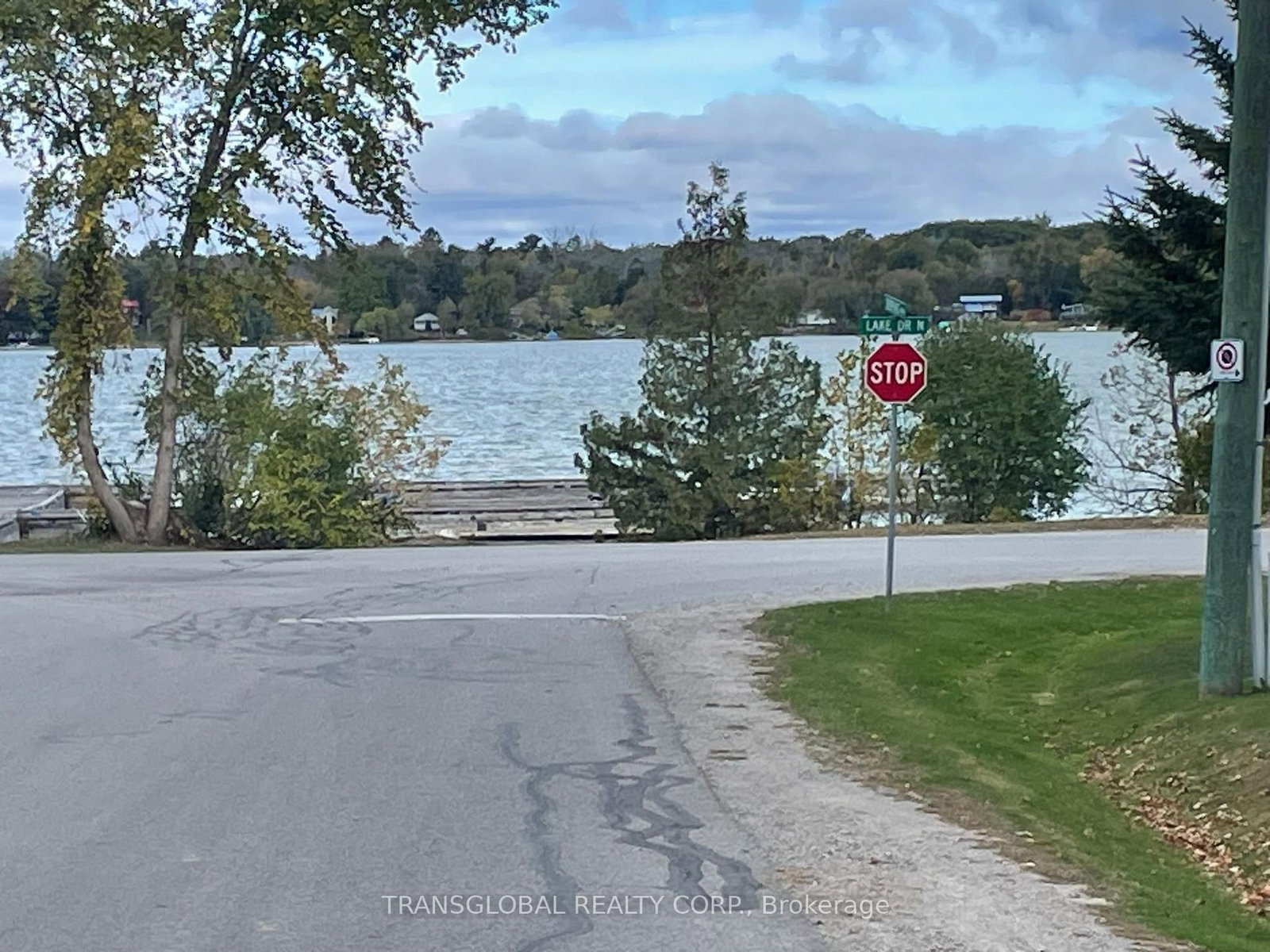 1014 Barton Avenue • Georgina, ON photo 28