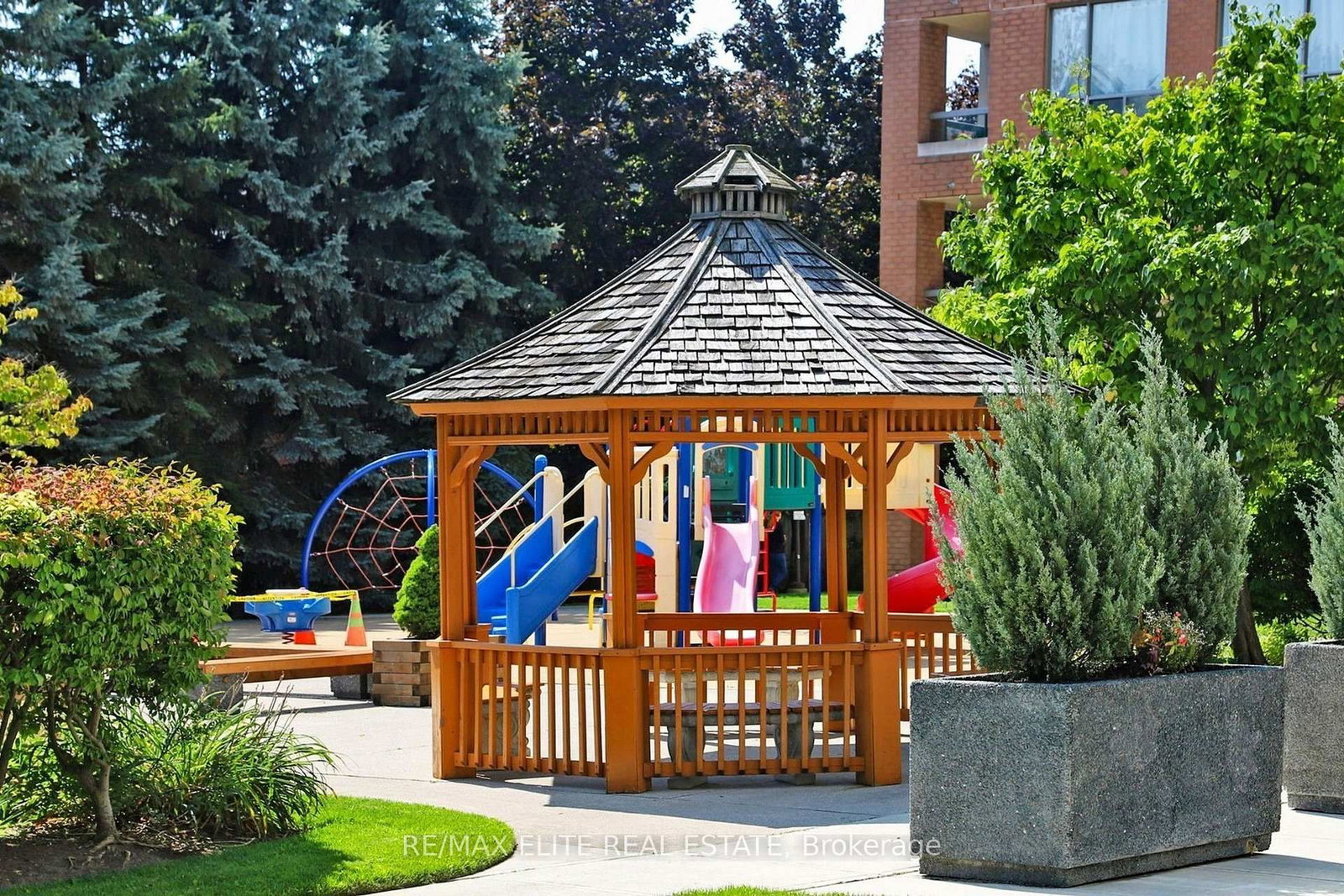 9 Northern Heights Drive • #1205 • Richmond Hill, ON photo 20