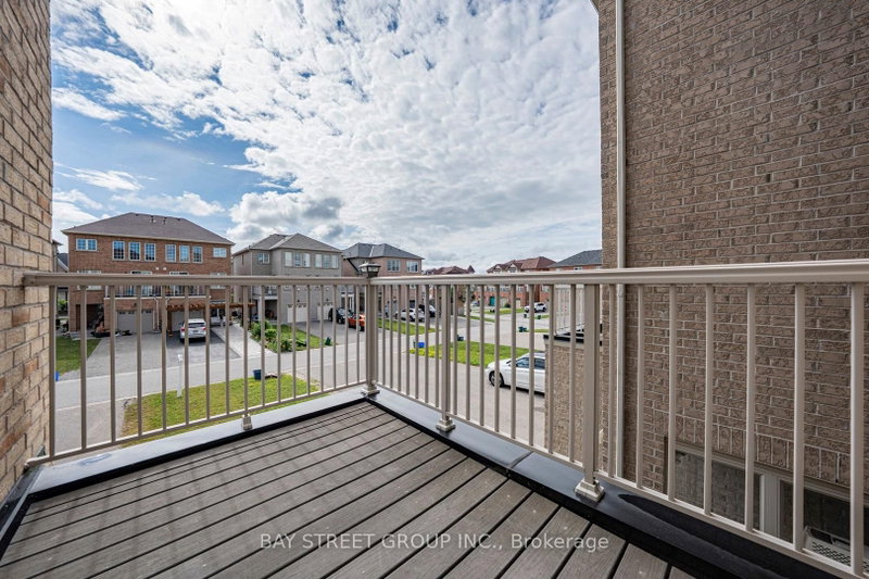 13 Highbury Court