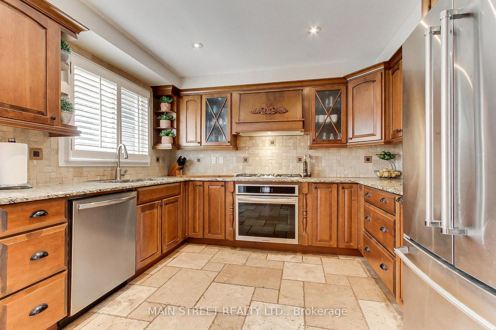 14 Mcgee Crescent • Aurora, ON photo 10