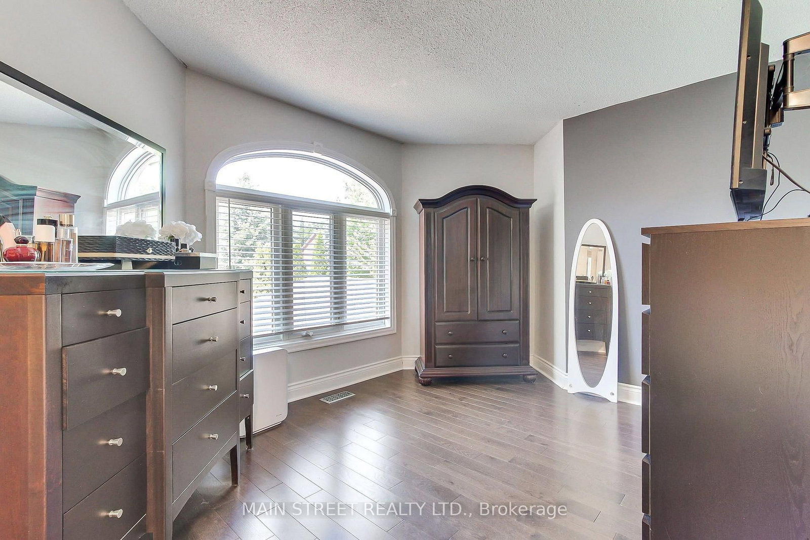 14 Mcgee Crescent • Aurora, ON photo 23