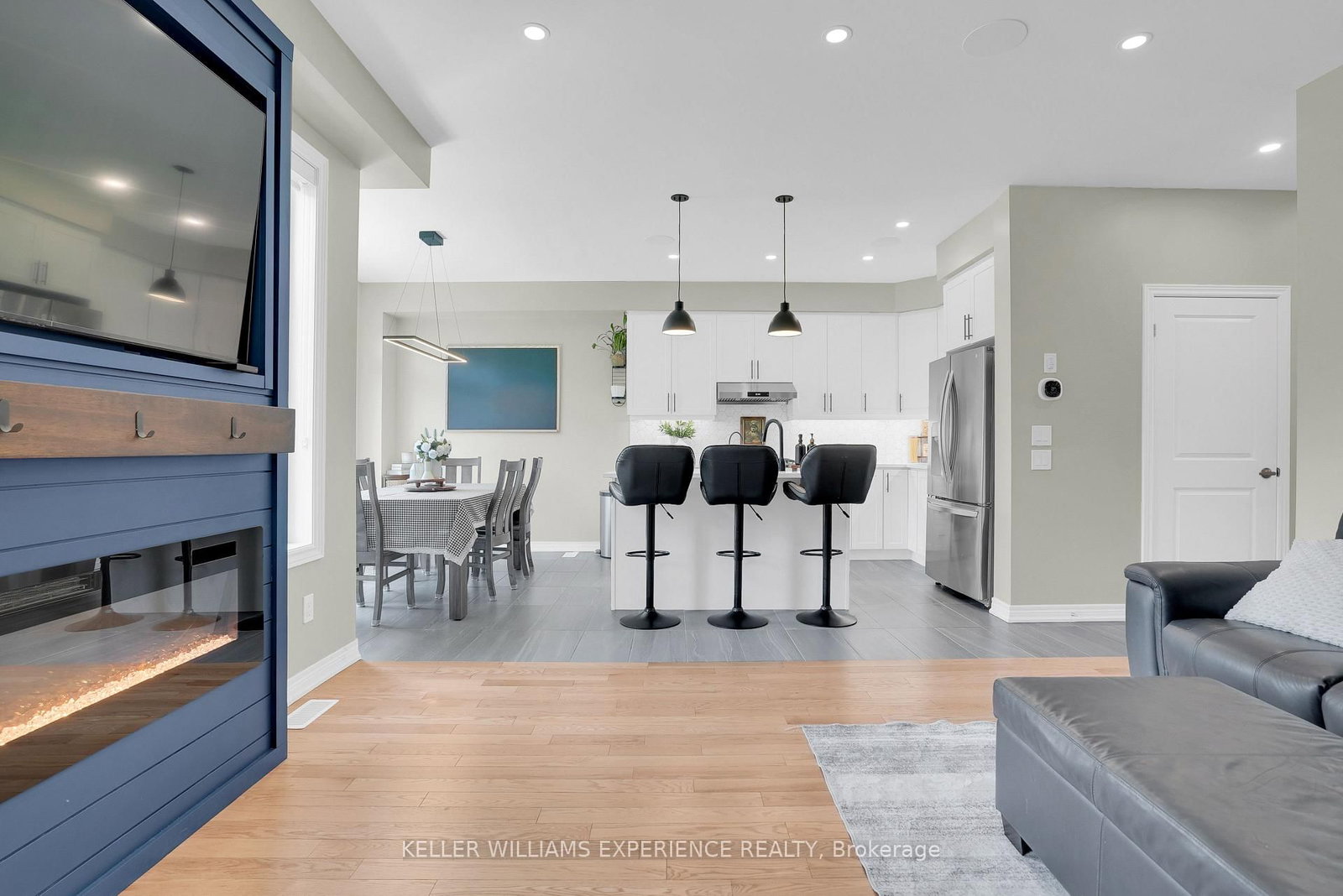 1329 Davis Loop • Innisfil, ON photo 13