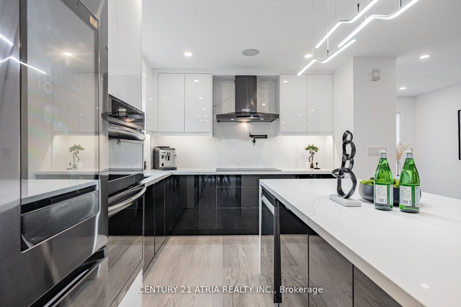 42 Coventry Court • Richmond Hill, ON photo 9