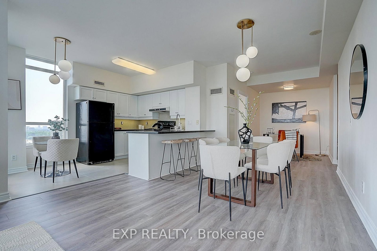 60 Disera Drive • #1404 • Vaughan, ON photo 12