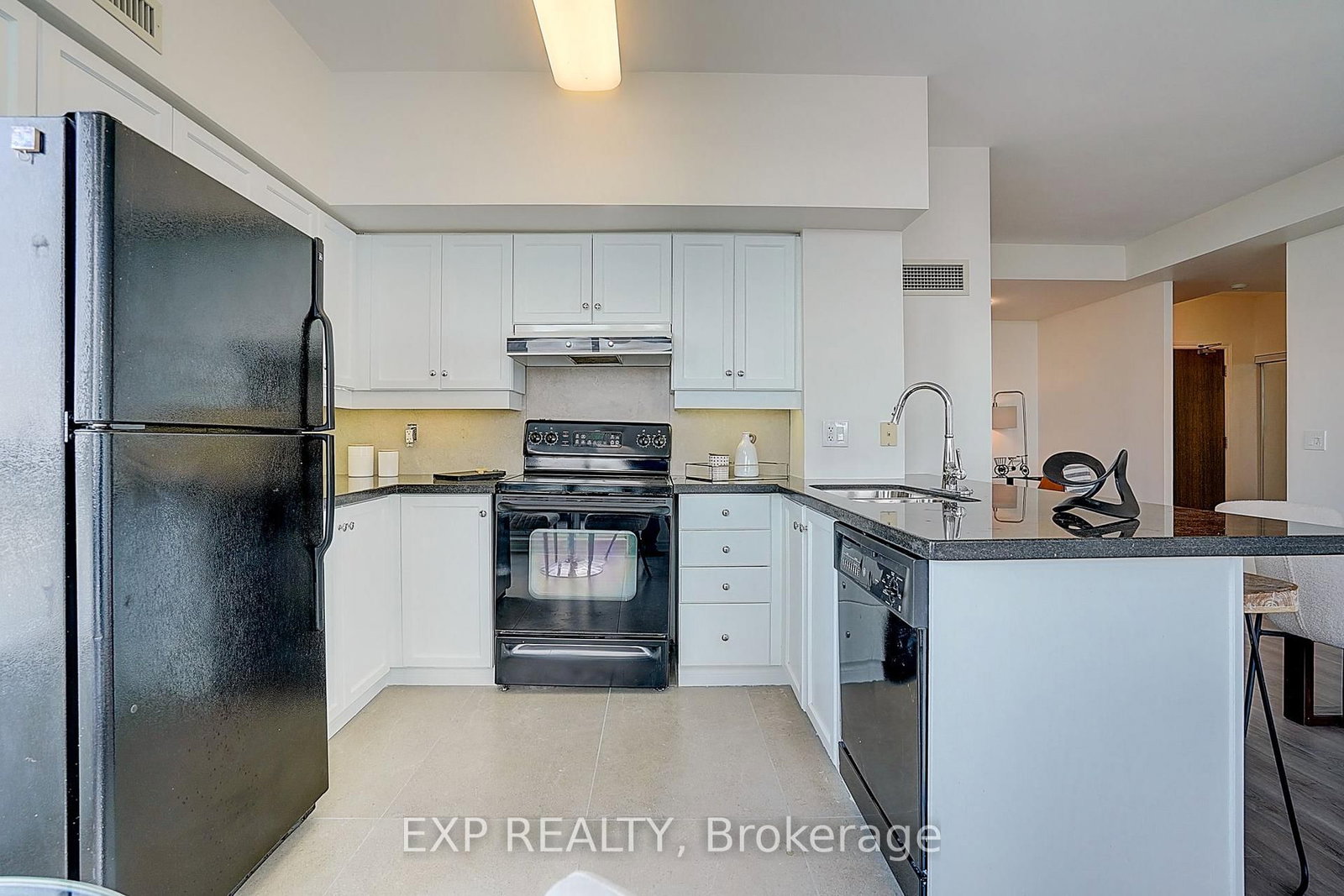 60 Disera Drive • #1404 • Vaughan, ON photo 15
