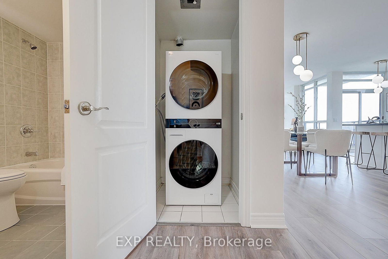 60 Disera Drive • #1404 • Vaughan, ON photo 24