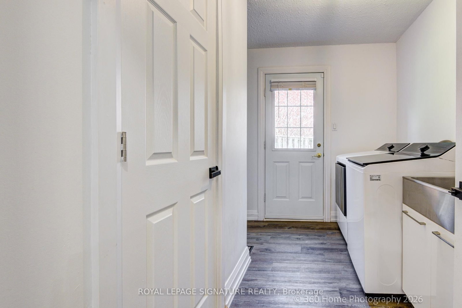 230 Lancaster Avenue • Newmarket, ON photo 11
