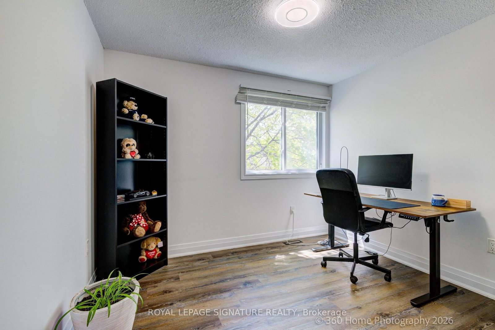230 Lancaster Avenue • Newmarket, ON photo 25