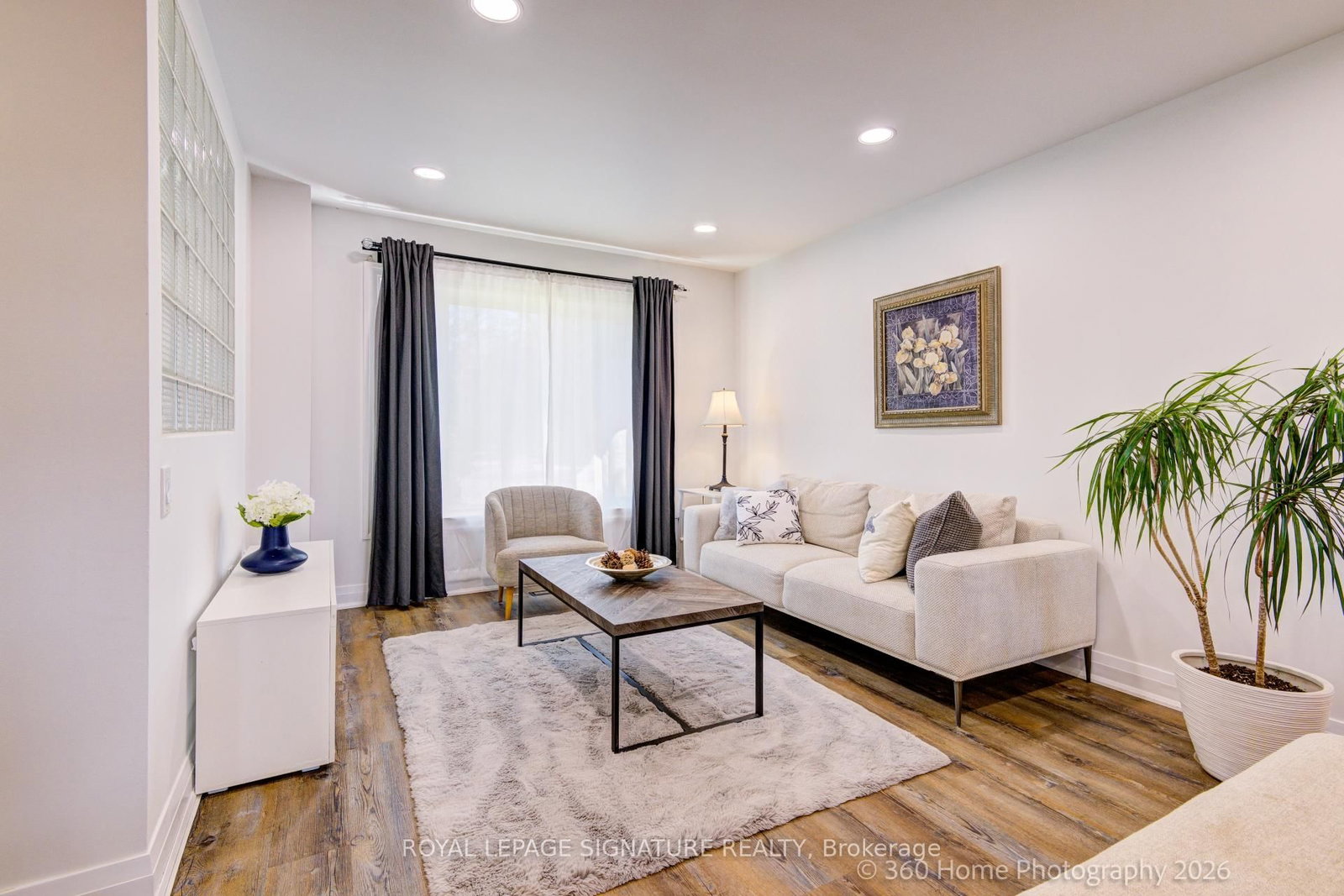230 Lancaster Avenue • Newmarket, ON photo 5
