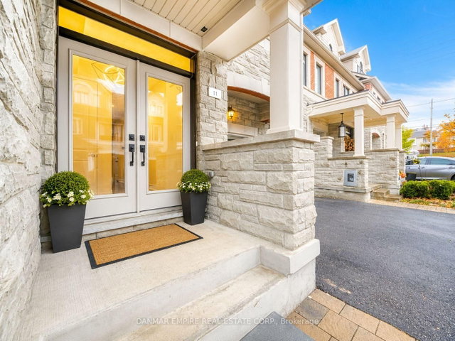 11 Hiawatha Court