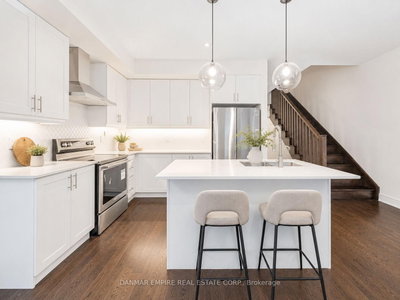 11 Hiawatha Court — more photos