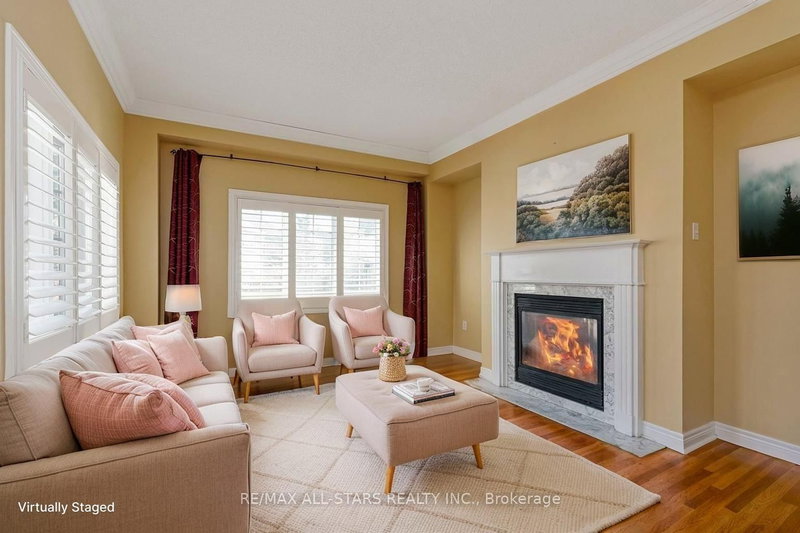 113 Louisbourg Way