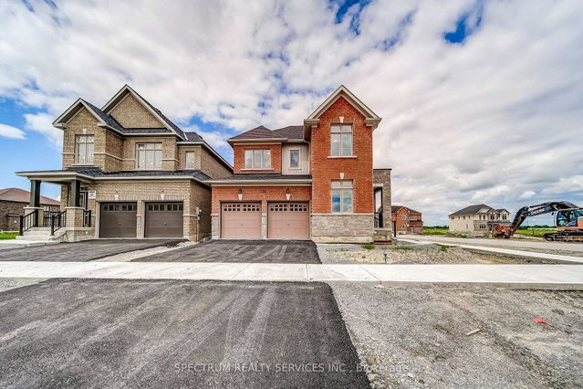 52 Father Muckle Avenue