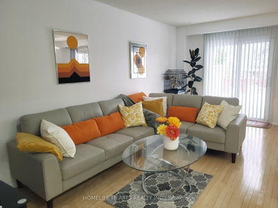 6 Woodglen Way • Markham, ON photo 9