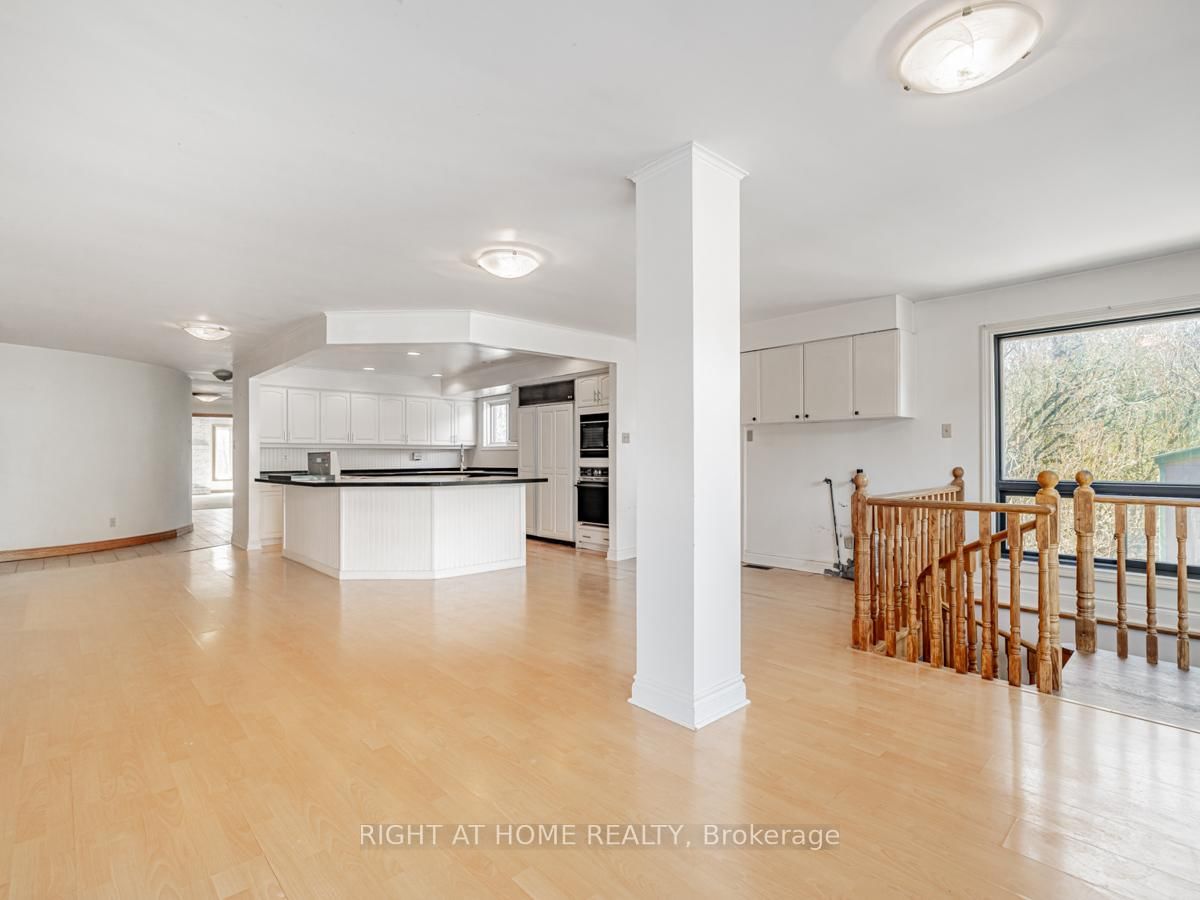 4282 Vivian Road • Whitchurch-Stouffville, ON photo 8