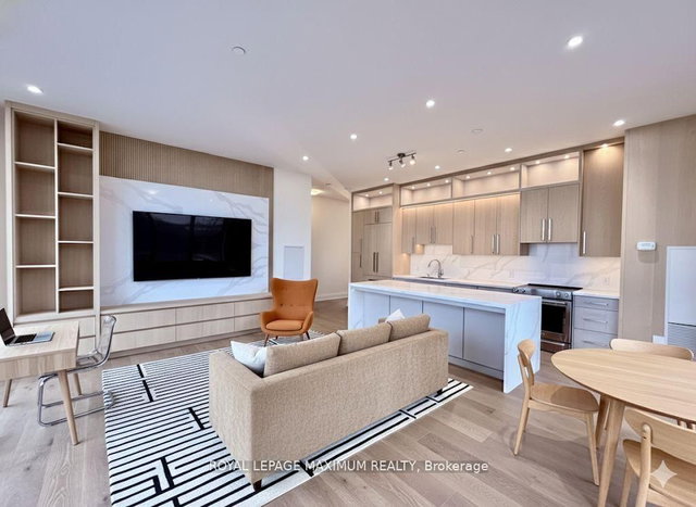 PH 212 - 9000 Jane Street