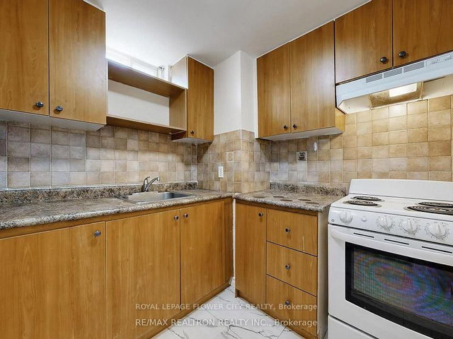 Basement - 60 Colombo Crescent