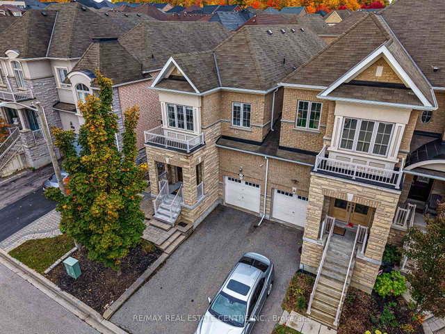 8 Bristlewood Crescent