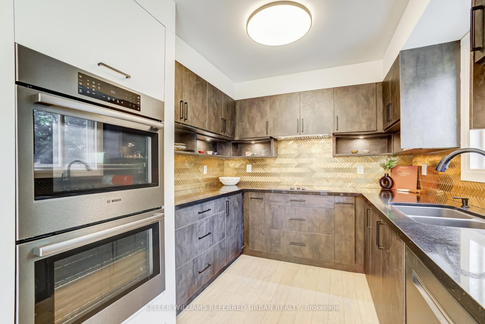 7 Cossar Drive • Aurora, ON photo 15