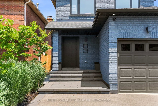 83 Governor Crescent