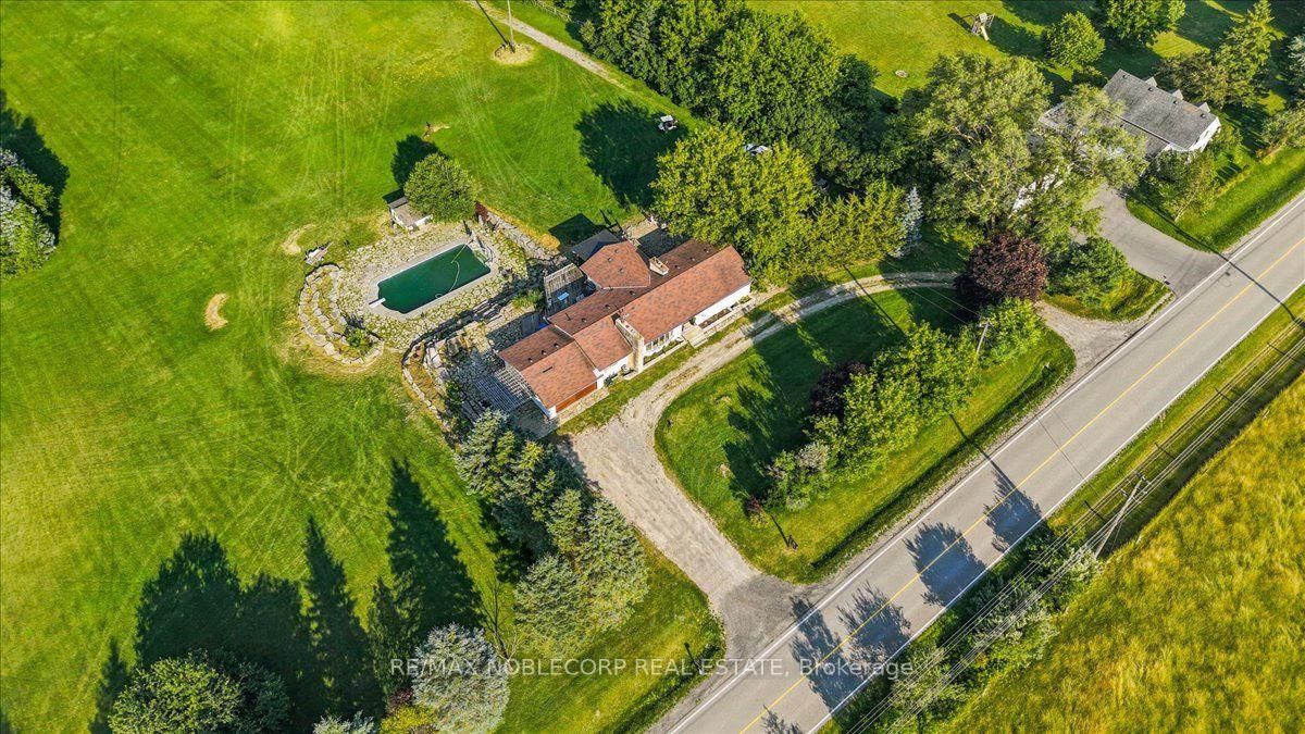 17195 8th Concession • King, ON photo 6