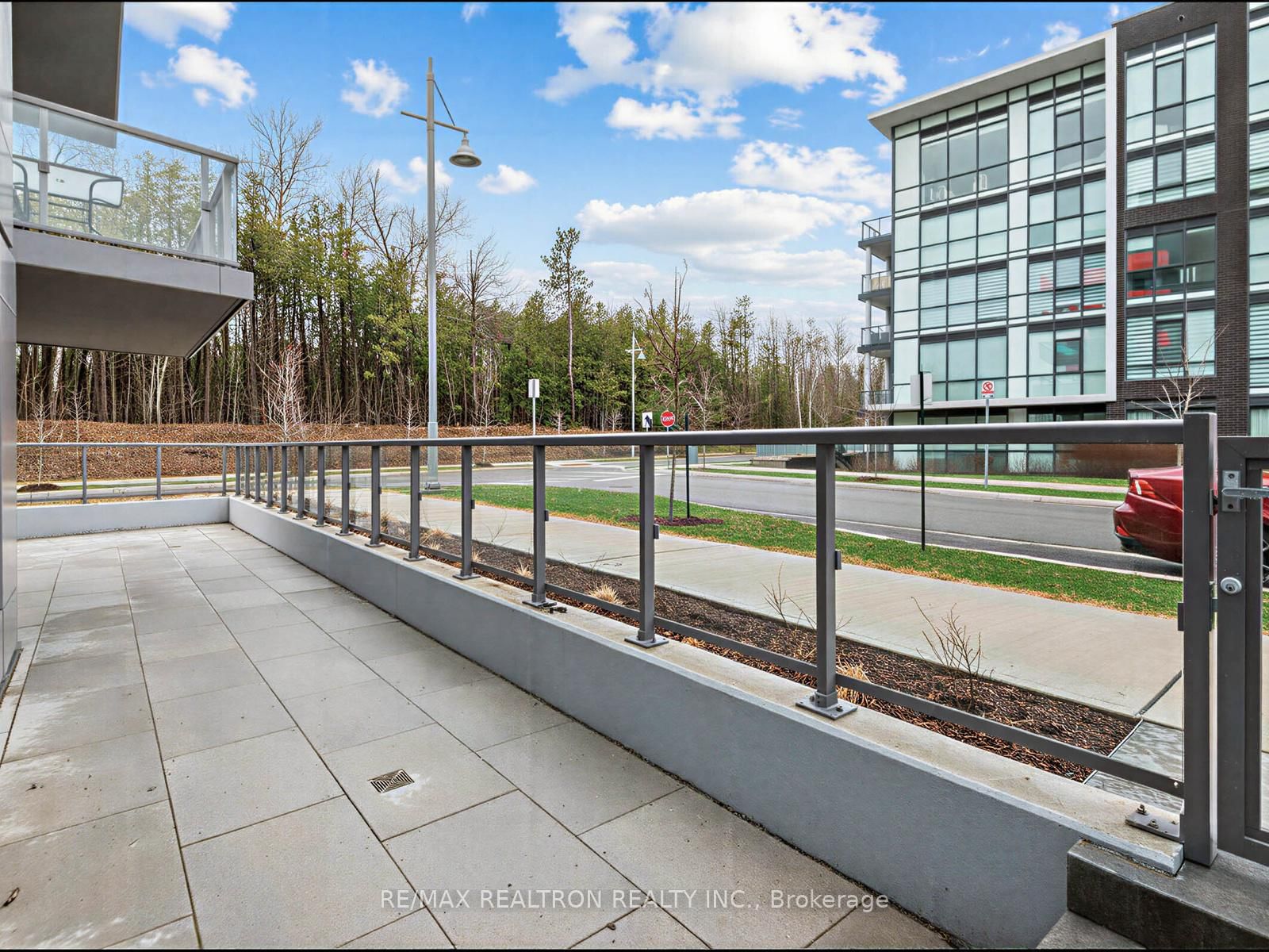 333 Sunseeker Avenue • #101 • Innisfil, ON photo 11