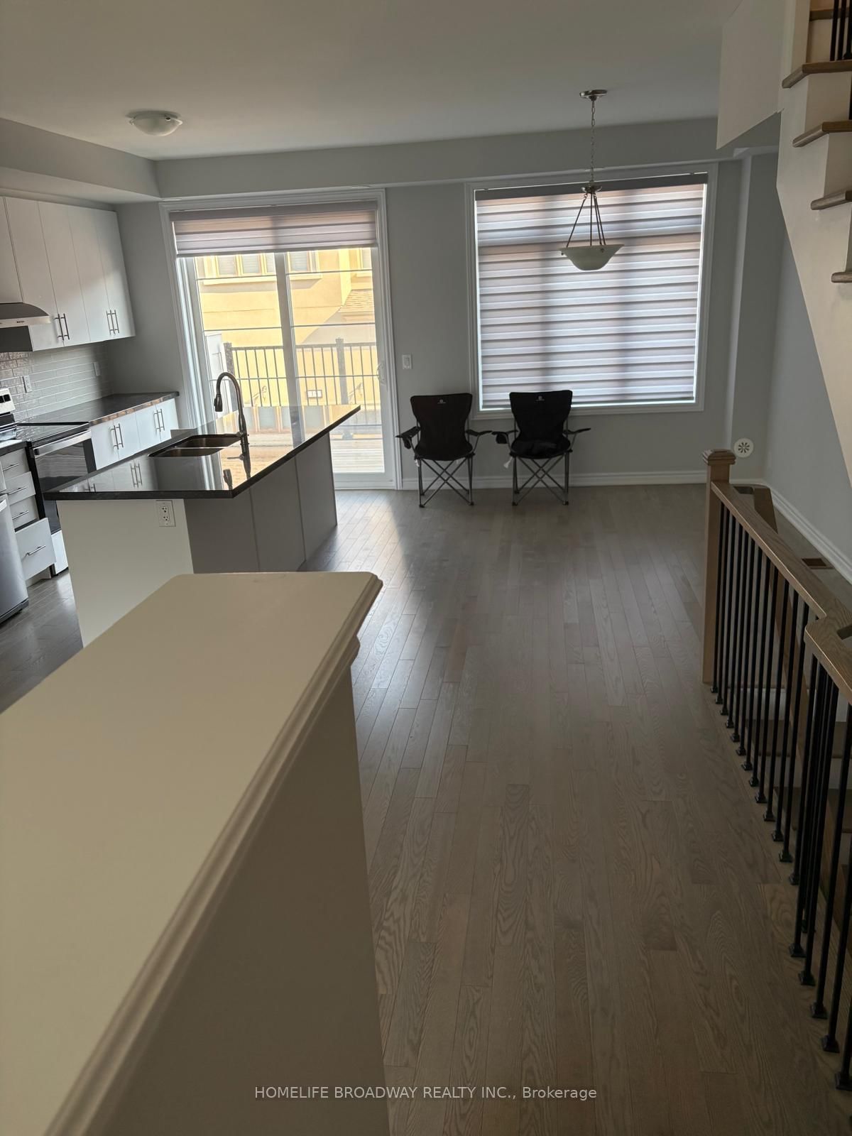 27 William Shearn Crescent • Markham, ON photo 7