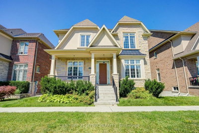 6 Tralee Court • Markham, ON photo 2