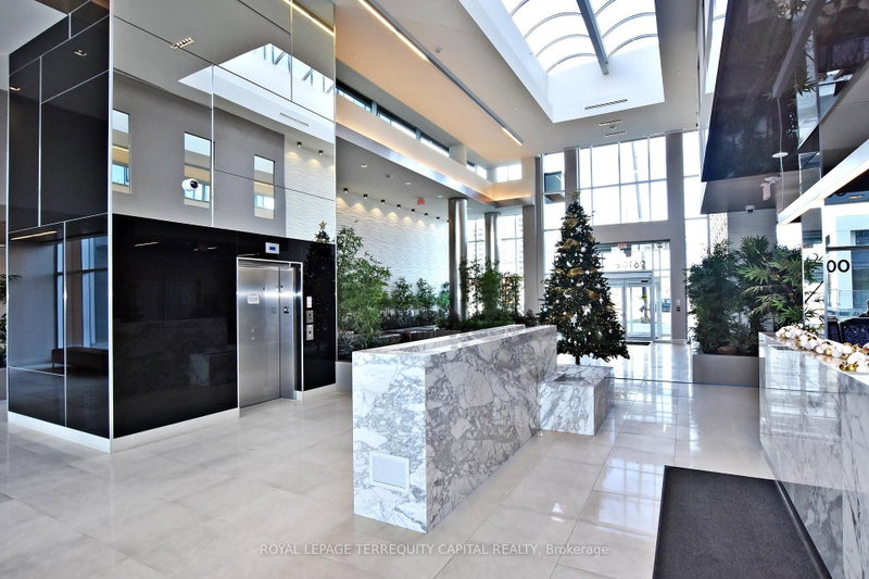 1011 - 9608 Yonge Street