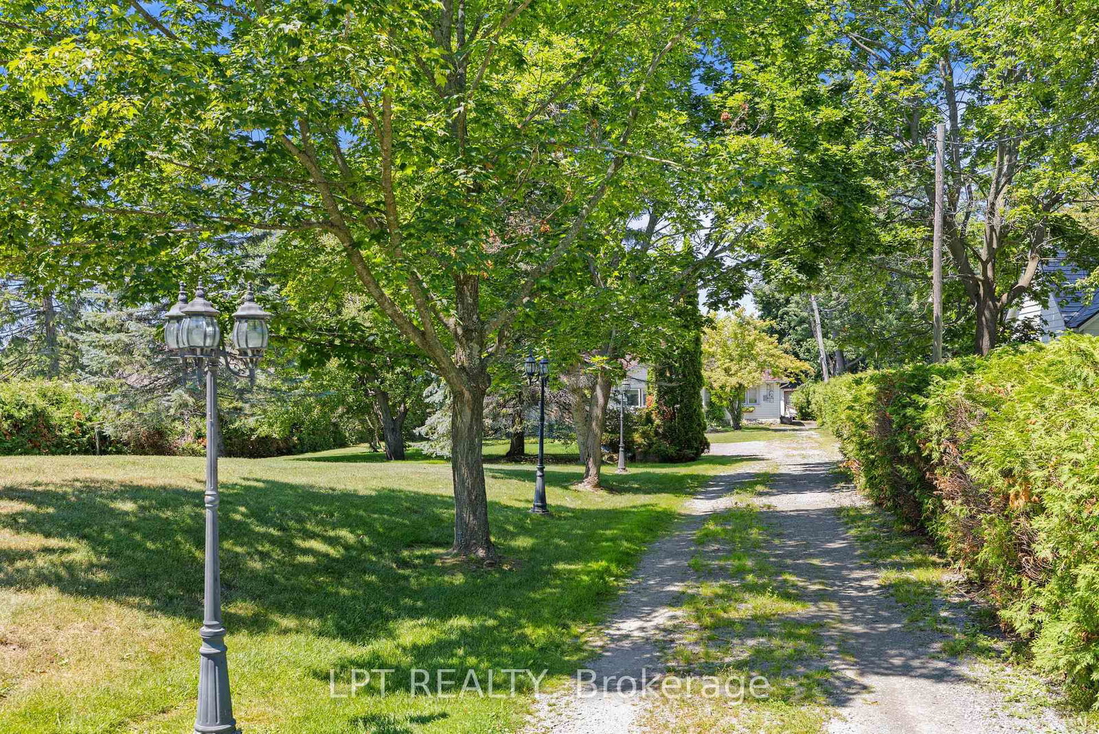 25300 Maple Beach Road • Brock, ON photo 8