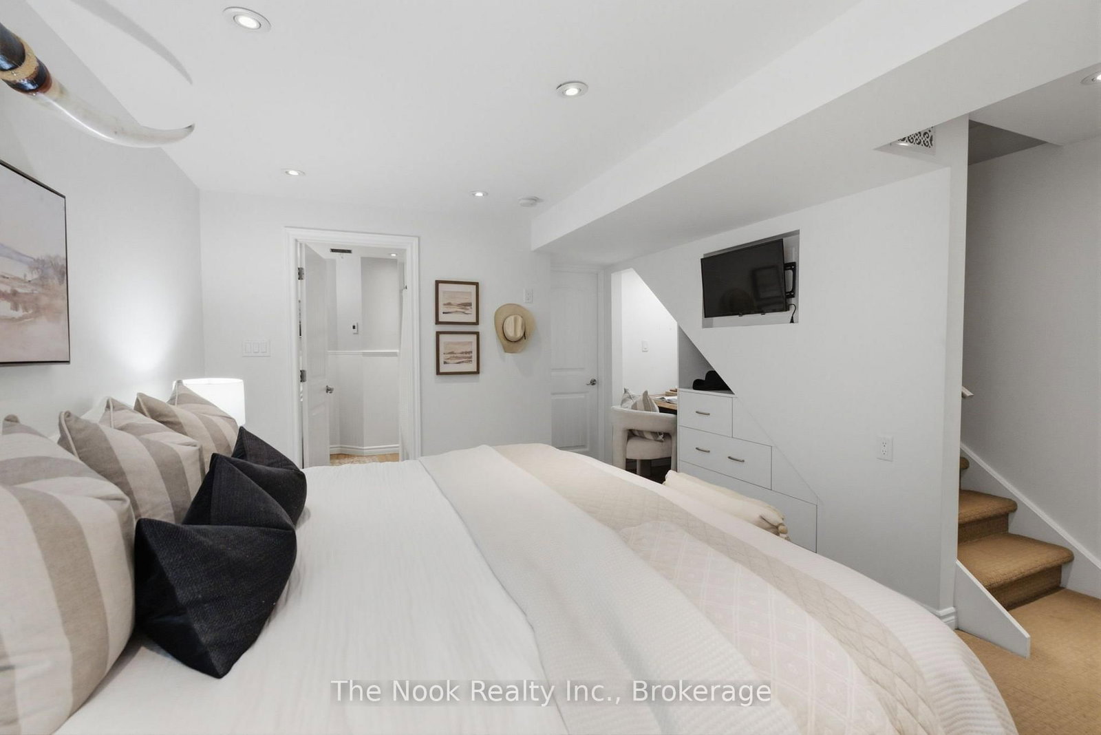 7168 Old Shiloh Road • Georgina, ON photo 18