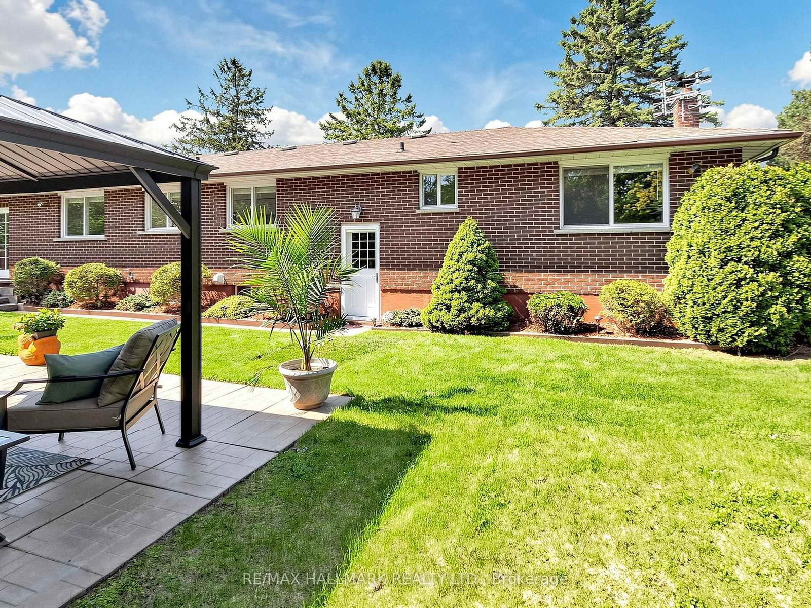 20 Jasmine Crescent • Whitchurch-Stouffville, ON photo 24