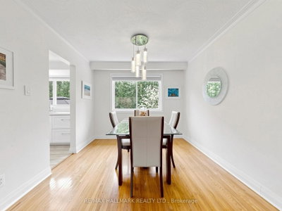 20 Jasmine Crescent • Whitchurch-Stouffville, ON photo 5