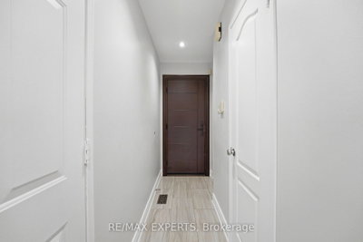 80 Tania Crescent • Vaughan, ON photo 4