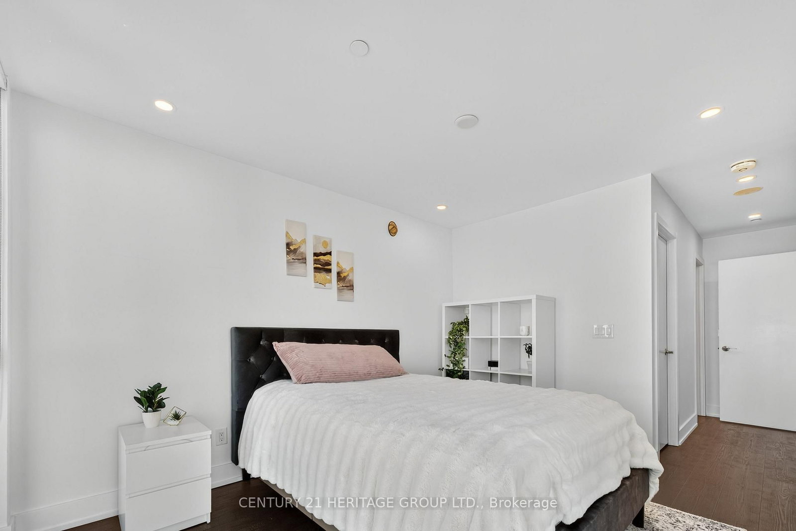 2910 Highway 7 Road • #Ph05 (3605) • Vaughan, ON photo 31