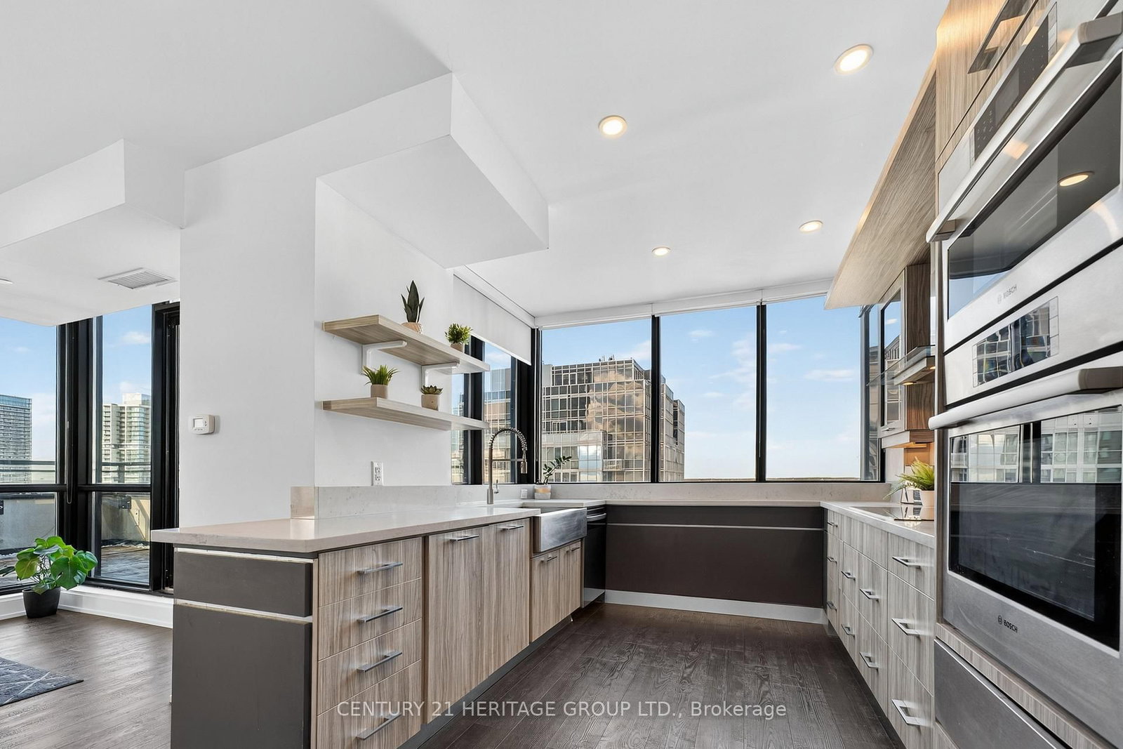 2910 Highway 7 Road • #Ph05 (3605) • Vaughan, ON photo 6