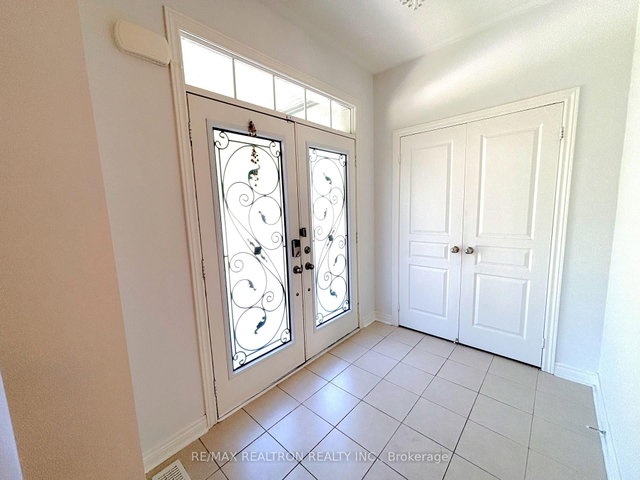 511 William Forster Road