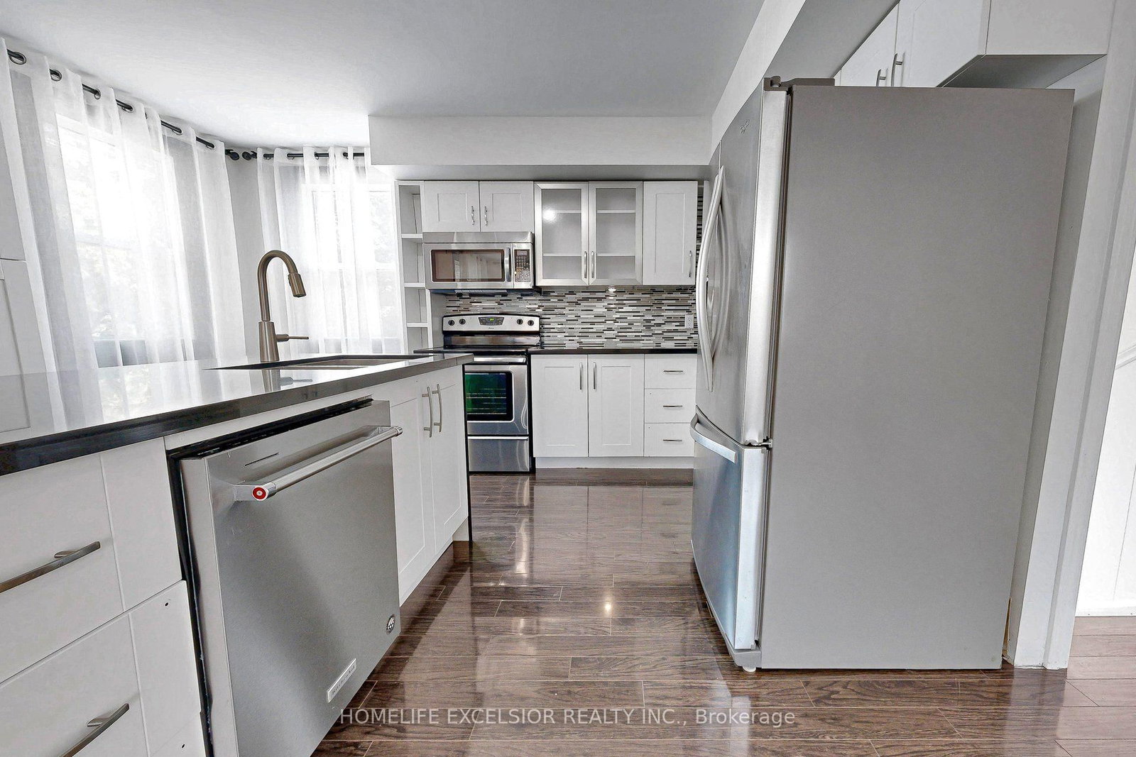 4 Albert Street • Whitchurch-Stouffville, ON photo 12